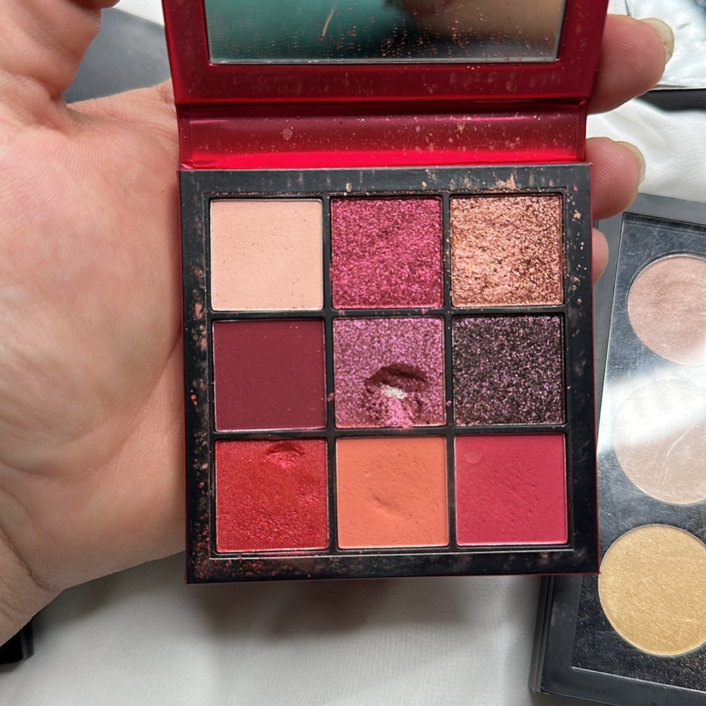 Makeup - Picture 4 of 7